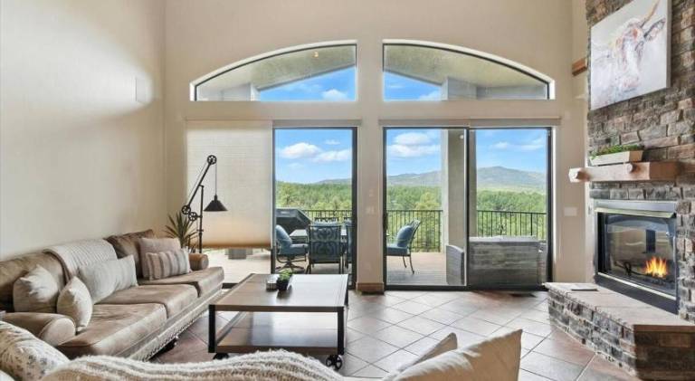 The Sanctuary at Prescott Downtown Sleeps 16 — photo 2