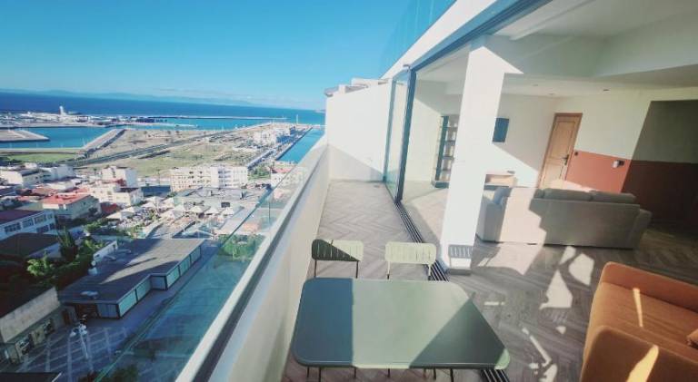 Holiday apartment with pool in Tangier