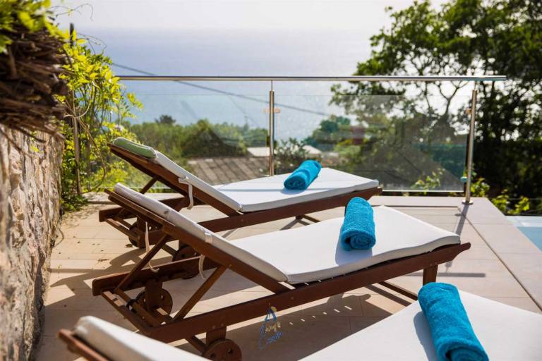 Stunning luxury 6-BR villa for 12+2, with heated pool, close to the sea — photo 5