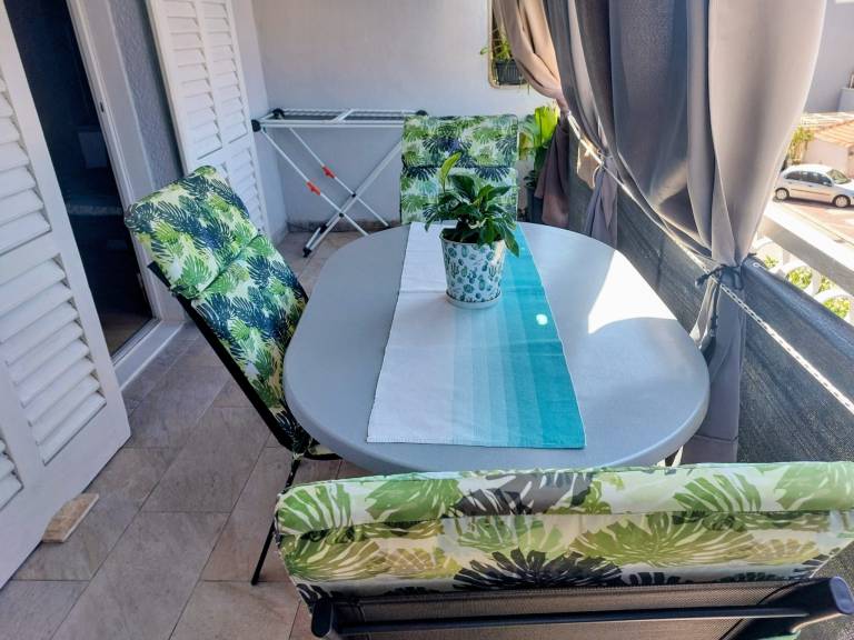 Studio flat with balcony and sea view Makarska (AS-25161-b) in Tucepi