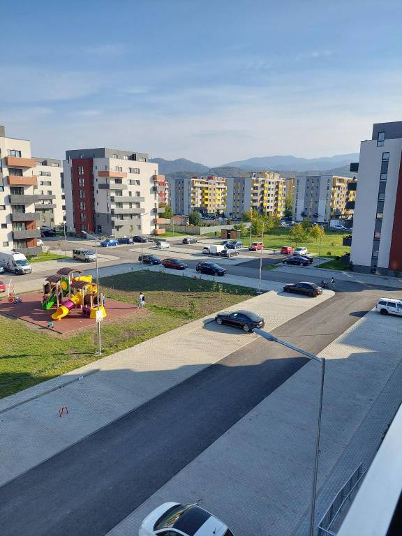 Rental apartment with garden & terrace in Brasov