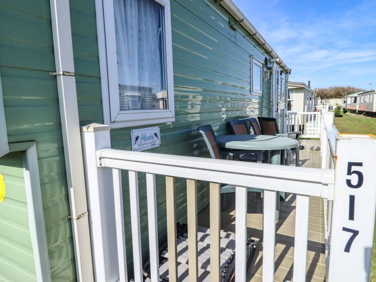 Cottage with garden | Beach view — photo 2