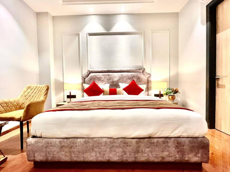 Grand Cabbana By White Panda Hotels — photo 4