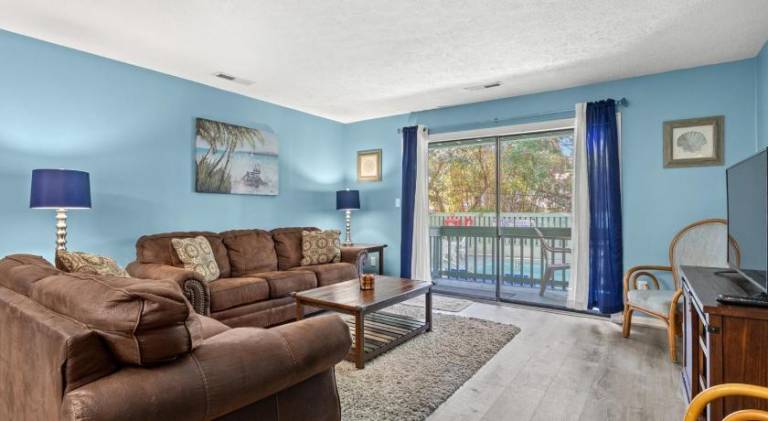 Rental apartment with 2 rooms for 6 persons — photo 2