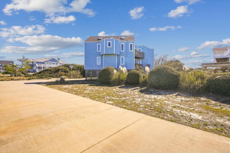 WH971- Oceanside, 4 Bedrooms, Private Swimming Pool, Hot Tub & Dog Friendly! — photo 3