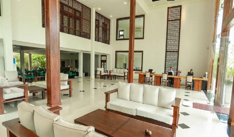 Lagoon Paradise Beach Resort — photo 4