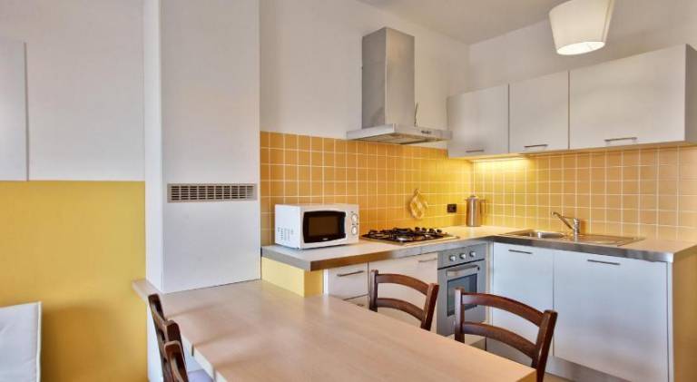 Apartment with terrace — photo 4