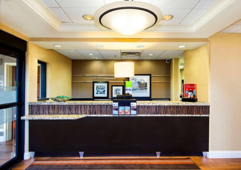 Hampton Inn & Suites Atlanta-Airport North — photo 5