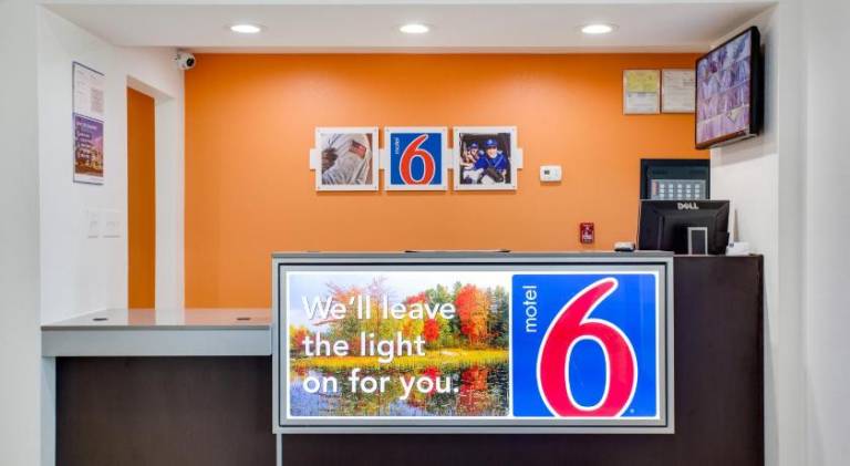 Motel 6 White House, TN — photo 4