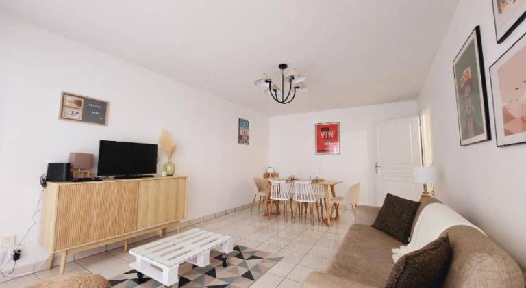 Apartment with 2 rooms for 6 persons in Rouen