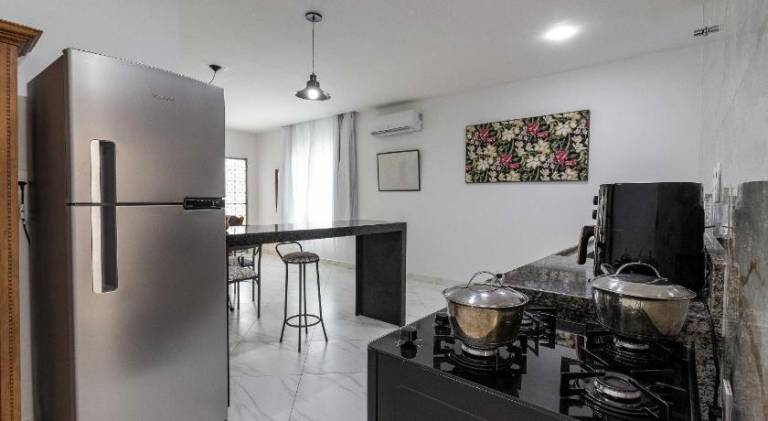 Vacation home with yard & BBQ | Pets allowed — photo 2
