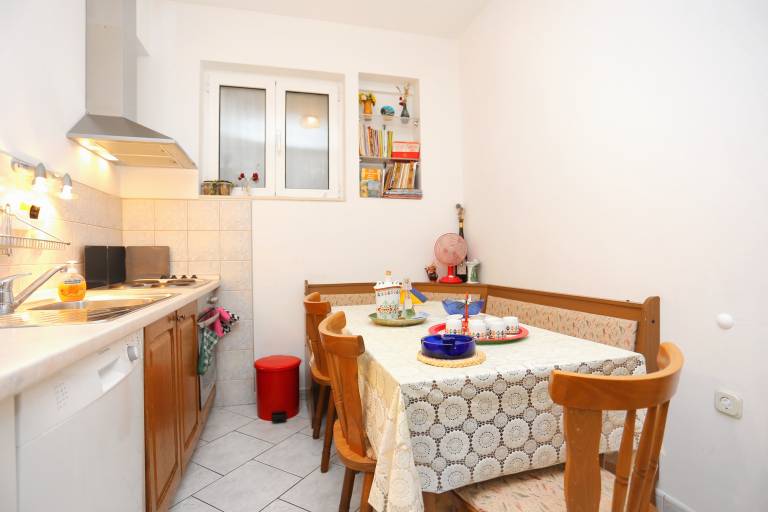 Three bedroom apartment with terrace and sea view Podgora, Makarska (A-16476-a) — photo 2