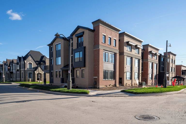 House  Oakville