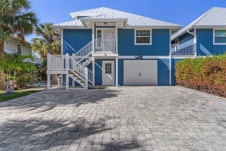 House  Fort Myers Beach