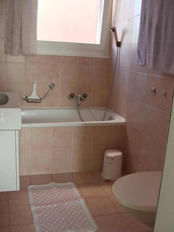 Sonnige 3 5 Zi Ferienwohnung in Caslano