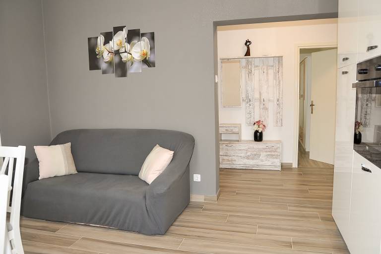 Two bedroom apartment with terrace and sea view Supetarska Draga - Gonar, Rab (A-24383-a) — photo 2