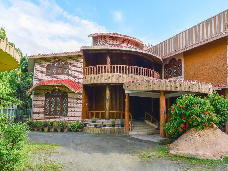Hotel O Treetops guest house