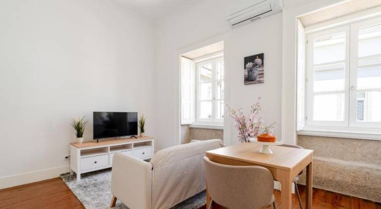 Fully equipped lovely rental apartment | Close to the beach | Pets are welcome in Porto