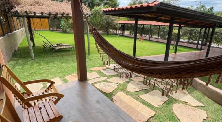 Serviced apartment with garden in Paraiso