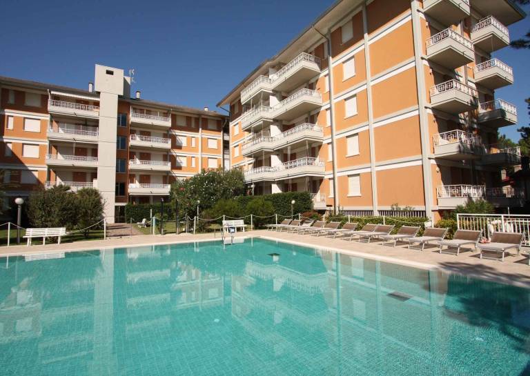 Studio with garden & pool | Beach nearby | Pets allowed — photo 4