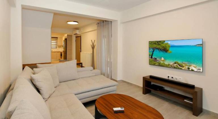 Vacation home with patio | Suitable for remote work in Sithonia