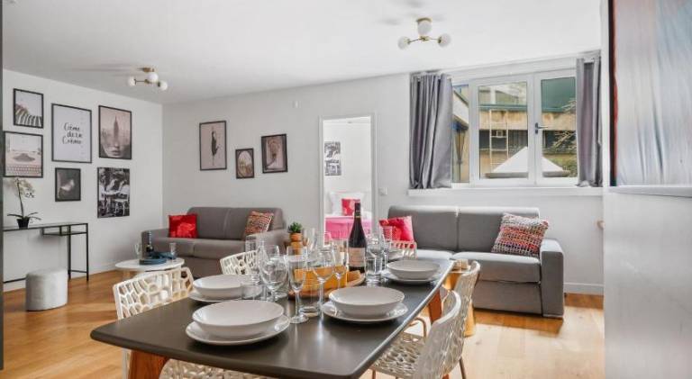 TheBlueStay 256 - Superb Apt 4c - Arc de Triomphe in Clichy