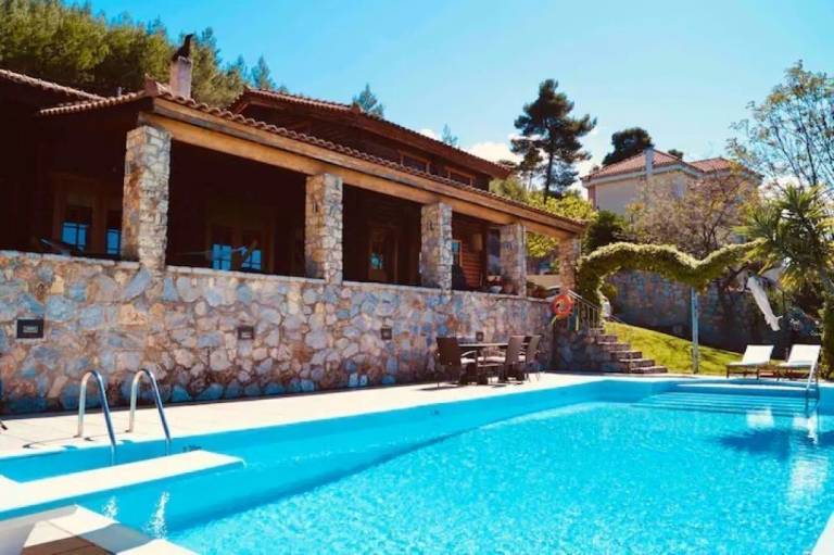 Καταφύγιο Skala Oropou