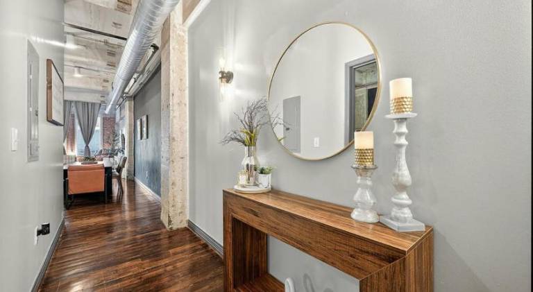 Apartment with pool | Near Pioneer Park — photo 4