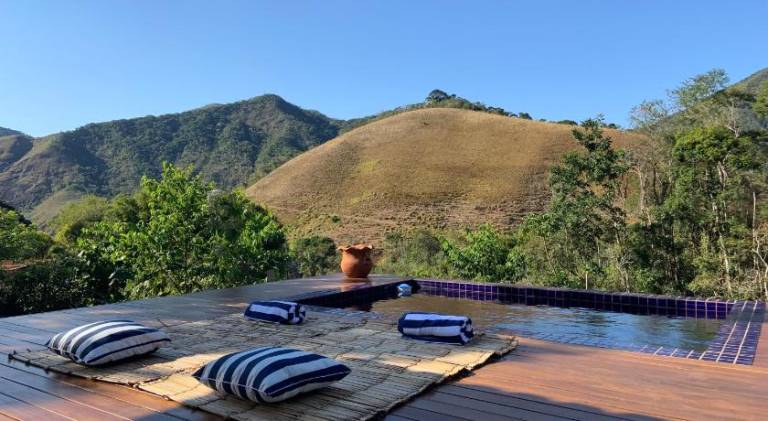 Lodge with garden, barbecue & patio — photo 5