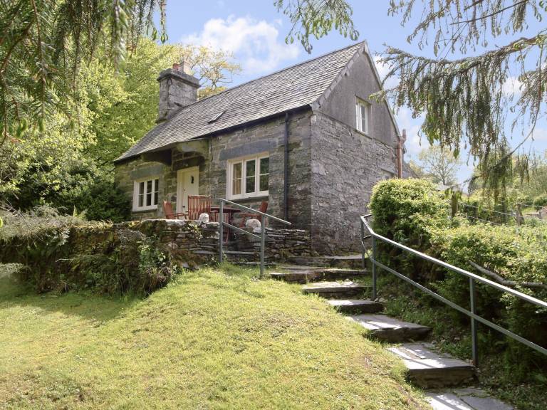 Cottage Bro Machno