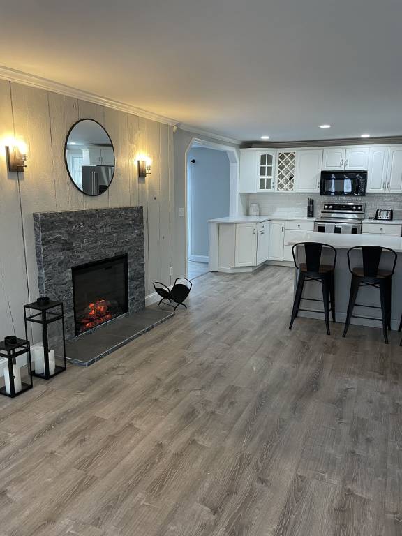 House  Laconia