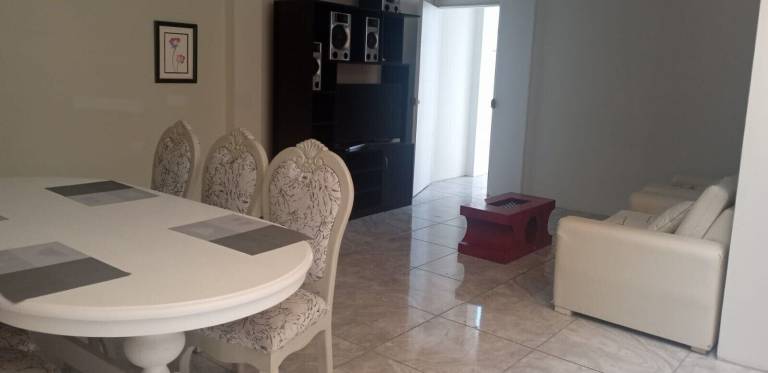 Apartment  D,F