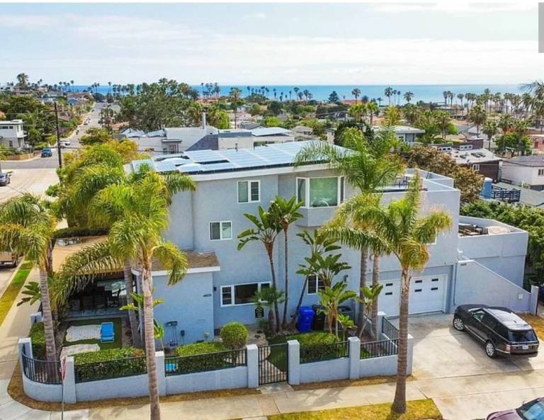House  Mission Beach