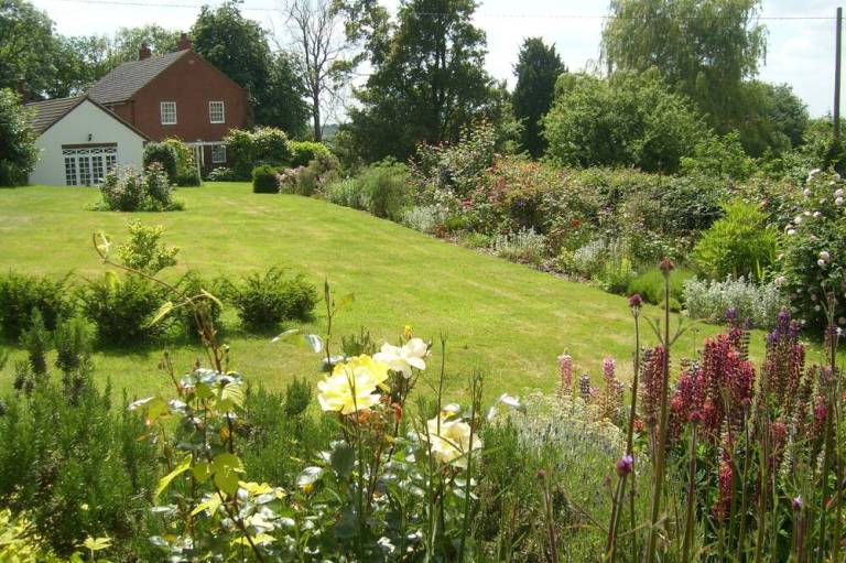 The Hall Farm B & B