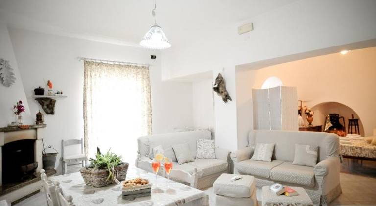 Family-friendly house with terrace, garden & BBQ | Good for workation | Pets allowed — photo 2