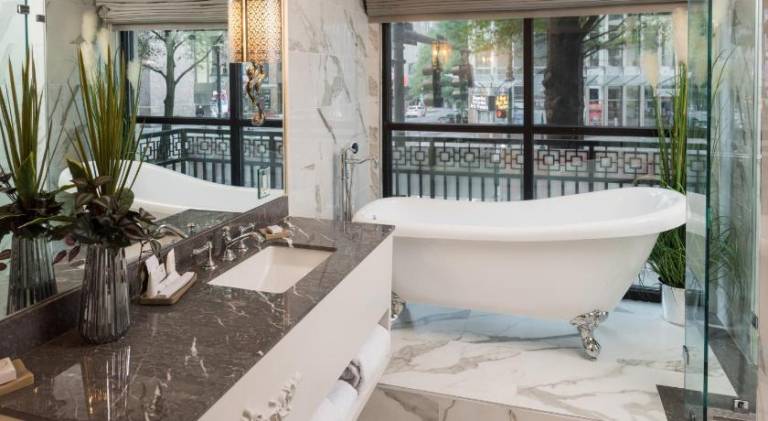 The Ivey's Hotel — photo 3