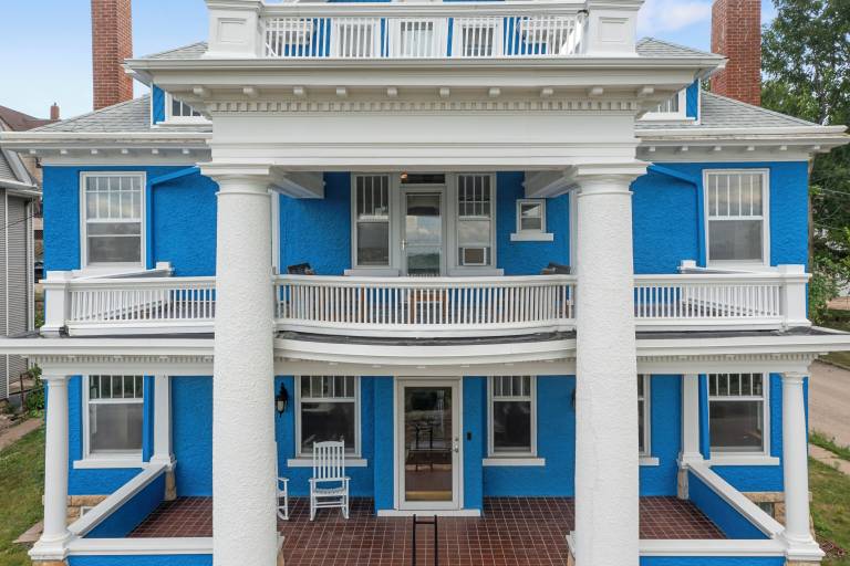 Casa  Dubuque