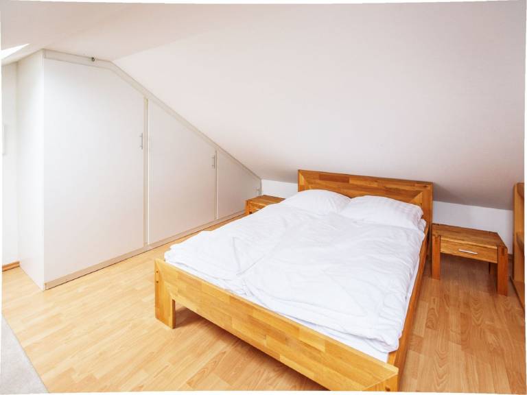 Komfortplus Ferienwohnung mit 1 Schlafzimmern und Balkon im Dachgeschoss — photo 4