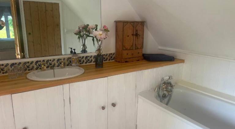 4 Lisle court cottages — photo 4