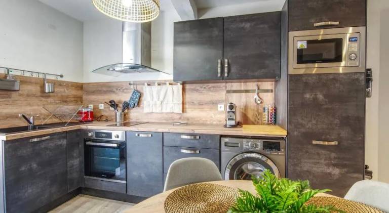 Bel appartement avec terrasse au cœur d'Avignon — photo 2
