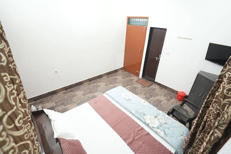 Kashi Homestay