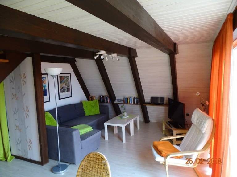 Top-Nurdachhaus in Randlage im Ferienpark Fedderwardersiel für bis zu 5 Personen — photo 3