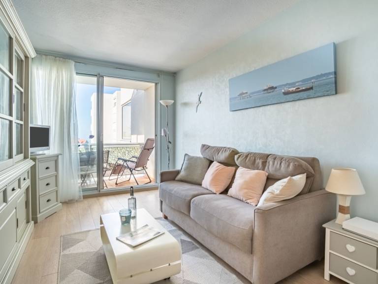 Fully equipped charming holiday apartment with pool & barbecue | Beach nearby | Pets allowed — photo 3