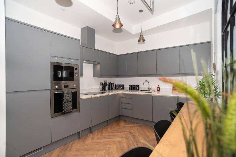 Jewellery Quarter Grand Luxury Urban Living Sleeps 10 — photo 5
