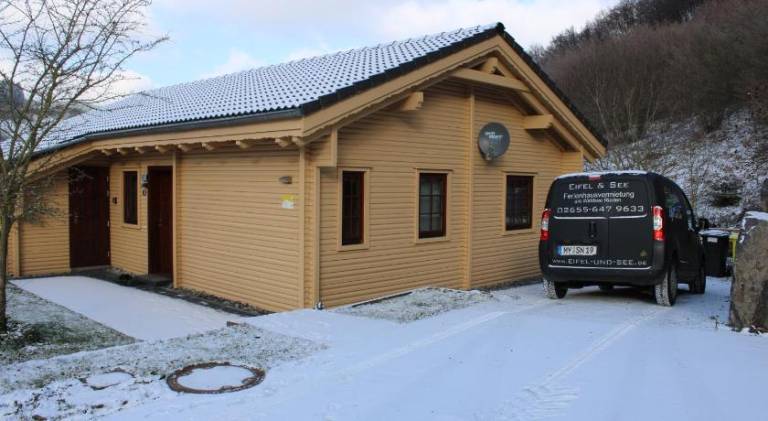 House with 2 rooms for 4 persons in Koblenz