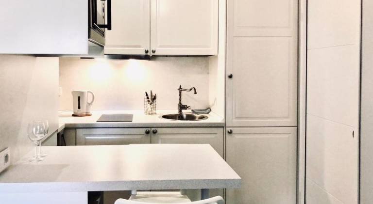 Rental apartment with yard & patio — photo 4