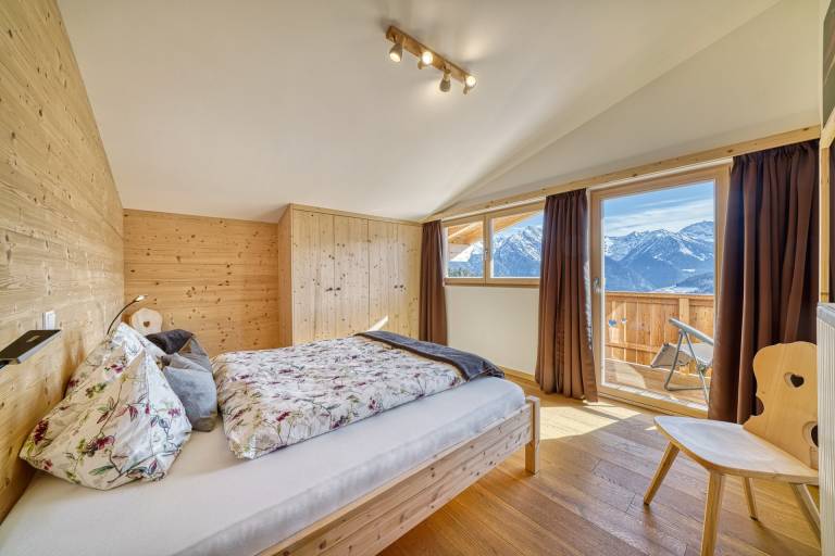 Apartment “Wasserfall Jogglanderhof” with Mountain View, Private Sun Balcony, and Wi-Fi — photo 4