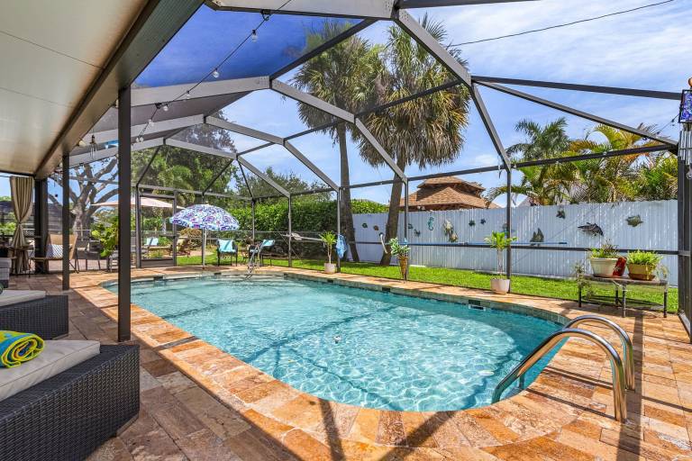 Family-oriented house with barbeque & private pool | Suitable for remote work | Pet-friendly in Cape Coral, FL