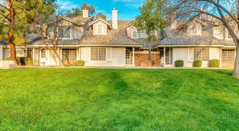 Beautiful vacation home with pool | Pet-friendly — photo 4
