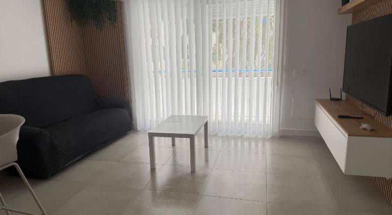 Apartment with patio — photo 5